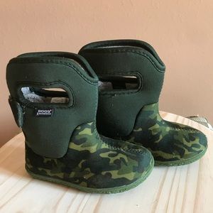 Bogs Toddler Size 8